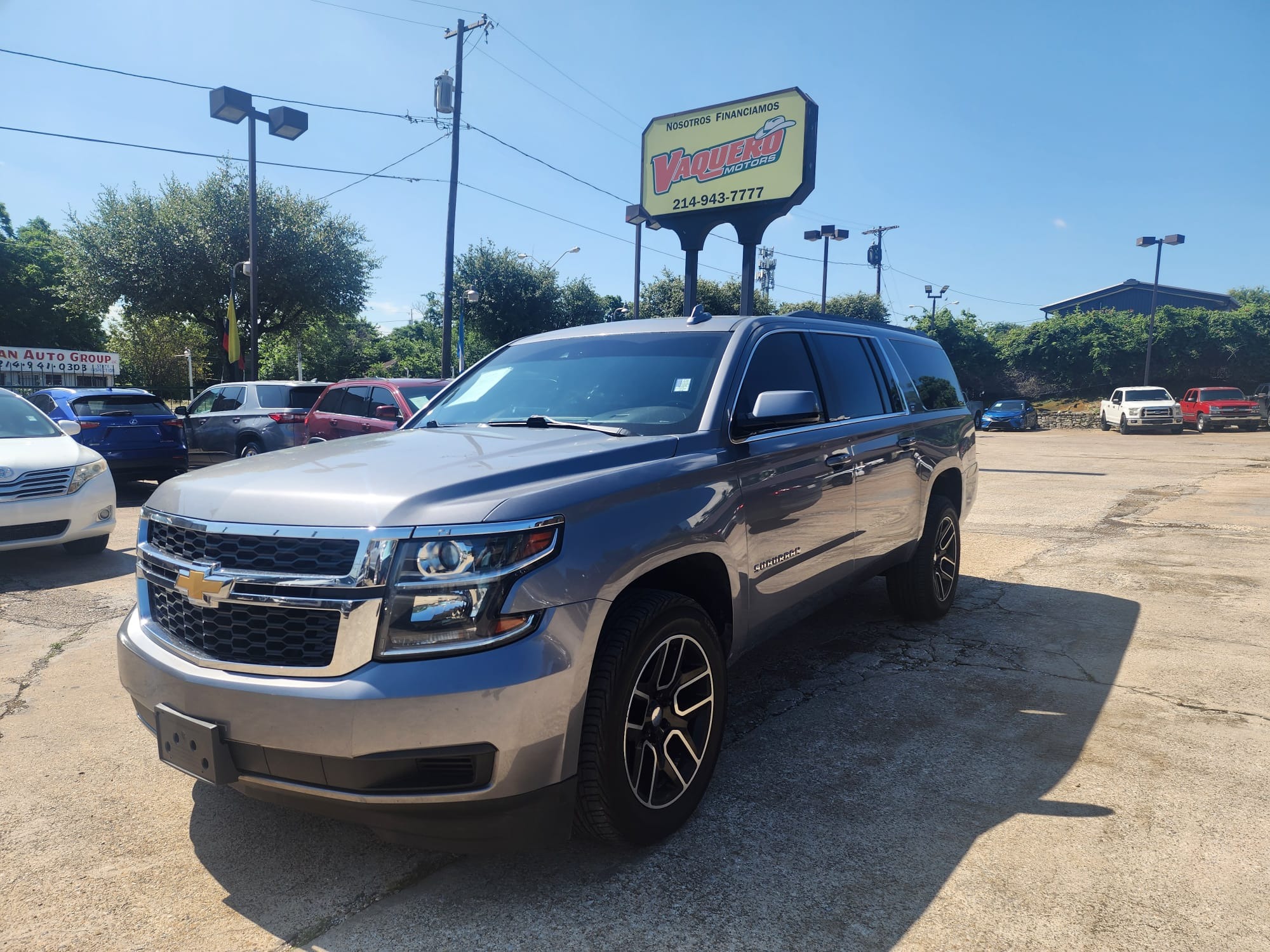 photo of 2019 Chevrolet Suburban LT 4WD